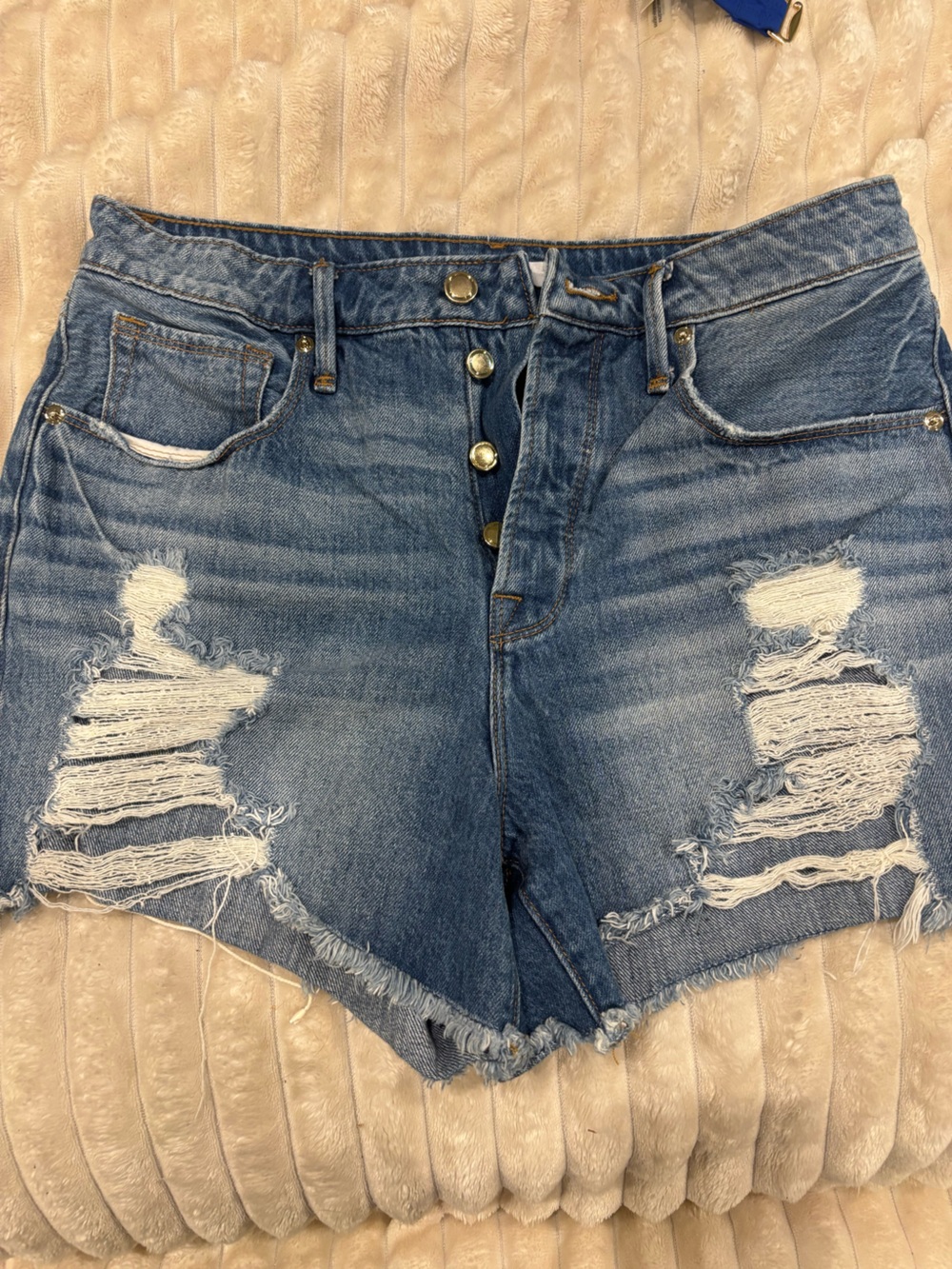 Good American Bombshell Blue Denim Shorts